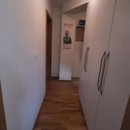 Eskim Jahorina, Db 301 Jahorina