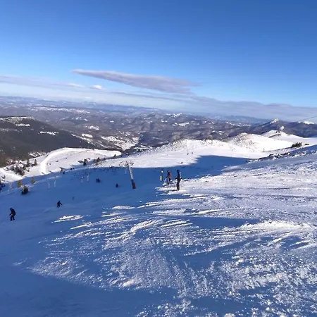 Eskim Jahorina, Db 301 アパート